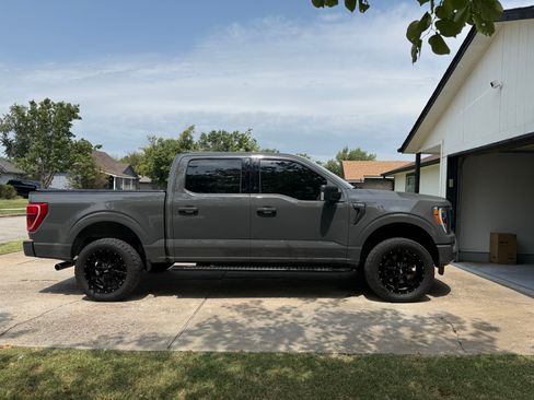 Used 2021 Ford F150 XLT w/ Equipment Group 302A High AWD/4WD image 2