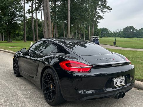 Used 2016 Porsche Cayman RWD image 16