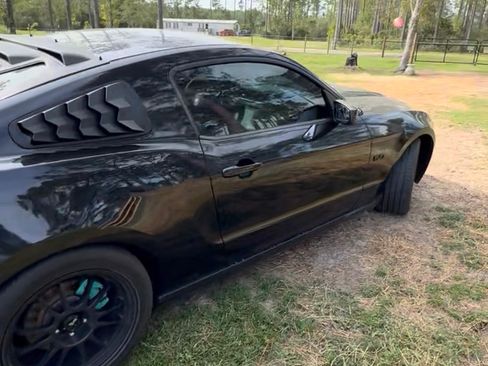 Used 2012 Ford Mustang GT image 8