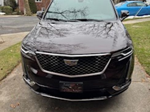 Used 2021 Cadillac XT6 Premium Luxury image 1