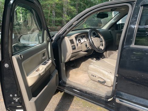 Used 2005 Dodge Dakota Laramie AWD/4WD image 14
