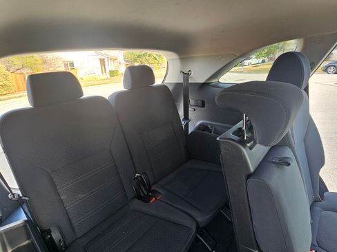 Used 2016 Kia Sorento LX w/ LX Convenience Package image 28