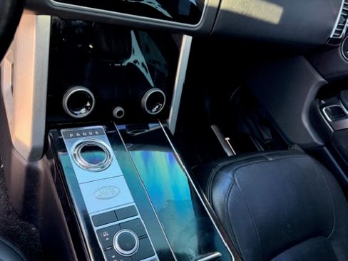 Used 2019 Land Rover Range Rover Supercharged image 19
