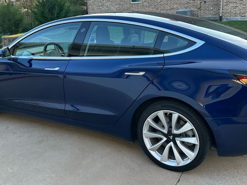 Used 2018 Tesla Model 3 Long Range image 5