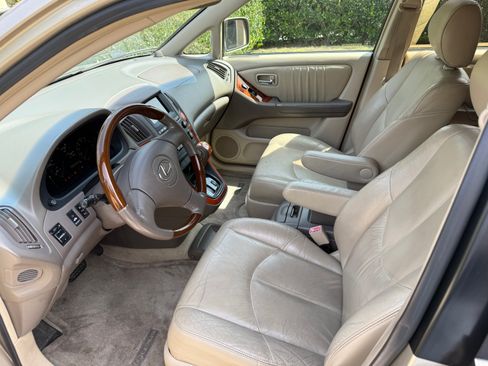 Used 2003 Lexus RX 300 2WD image 10