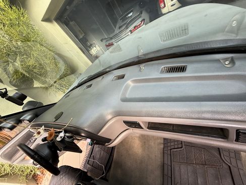 Used 1997 Dodge Ram 2500 Truck 2WD Club Cab image 10