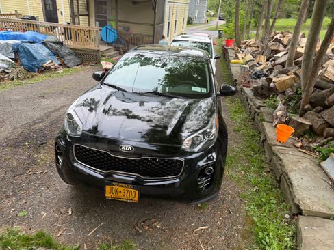 Used 2018 Kia Sportage LX AWD/4WD image 2