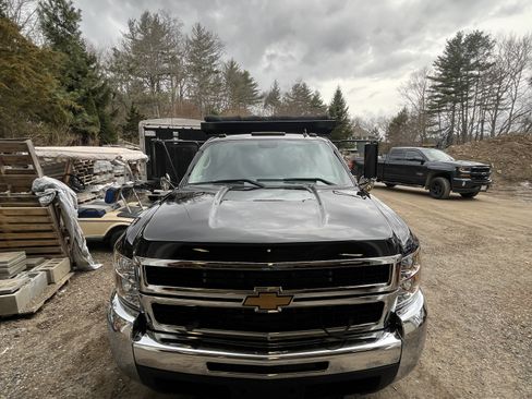 Used 2008 Chevrolet Silverado 3500 W/T image 12