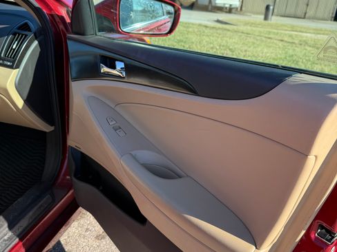 Used 2013 Hyundai Sonata Limited image 13