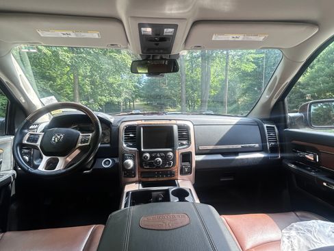 Used 2015 RAM 1500 Laramie Longhorn w/ Convenience Group AWD/4WD image 5