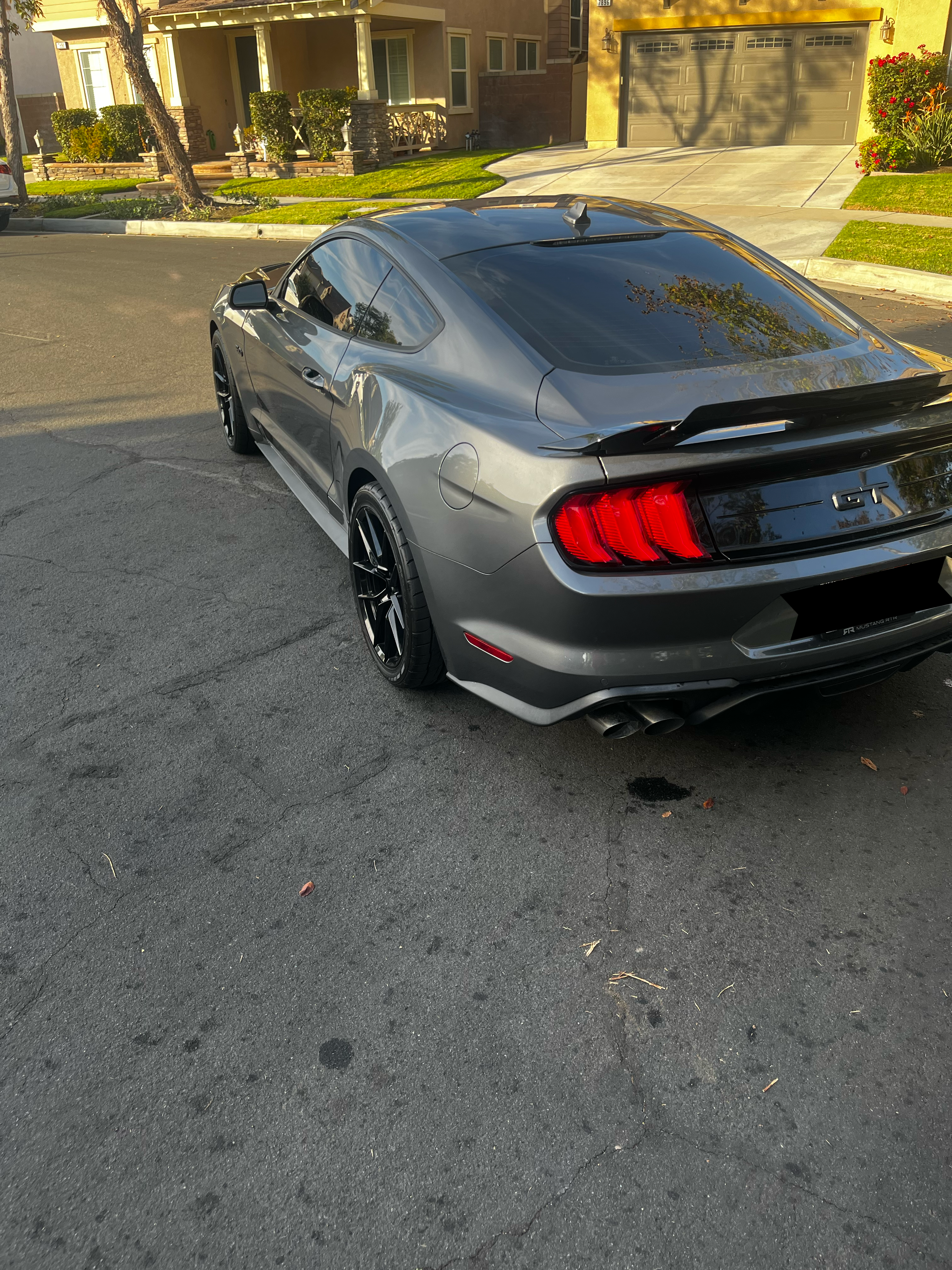 Used 2022 Ford Mustang GT Premium RWD image 5