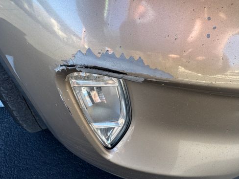 Used 2020 Ford Escape SEL image 16