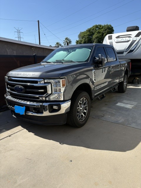 Used 2021 Ford F250 Lariat w/ Lariat Value Package AWD/4WD image 1