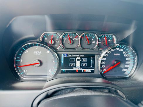Used 2019 GMC Yukon XL SLT image 10