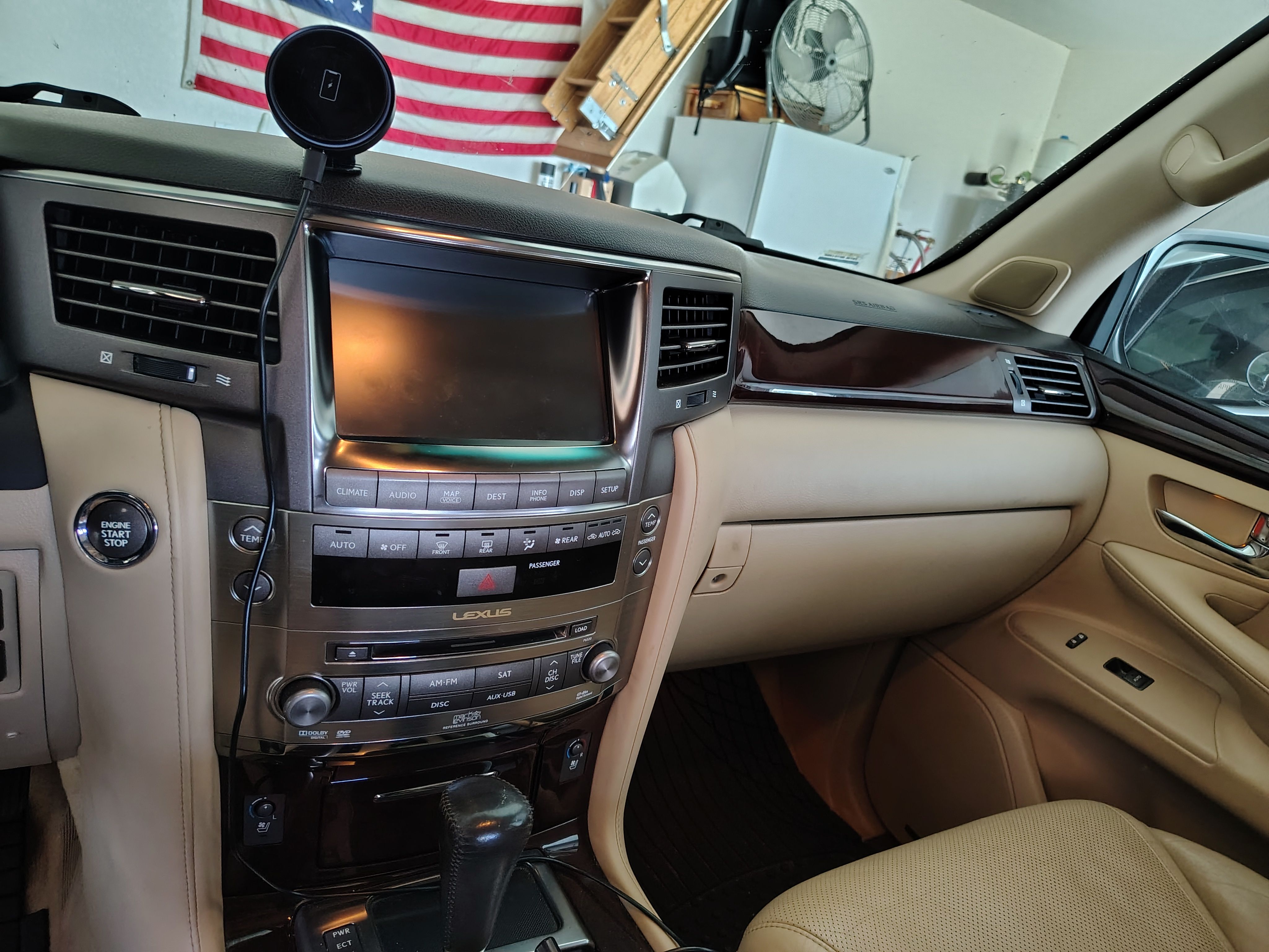 Used 2010 Lexus LX 570 4WD image 19