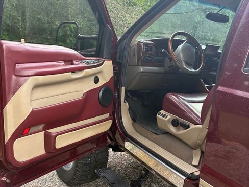 Used 2000 Ford Excursion Limited AWD/4WD image 11