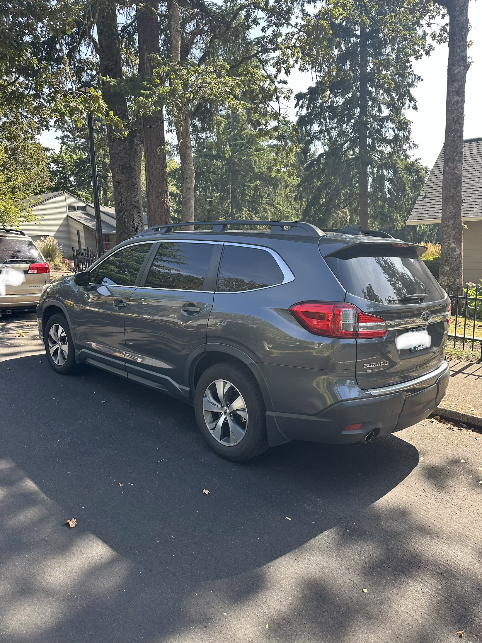 Used 2021 Subaru Ascent Premium w/ Convenience Package AWD/4WD image 2