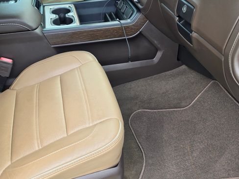 Used 2019 GMC Sierra 2500 Denali w/ Duramax Plus Package image 9