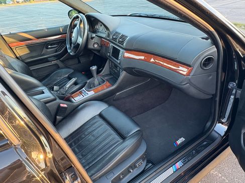 Used 2003 BMW M5 RWD image 16