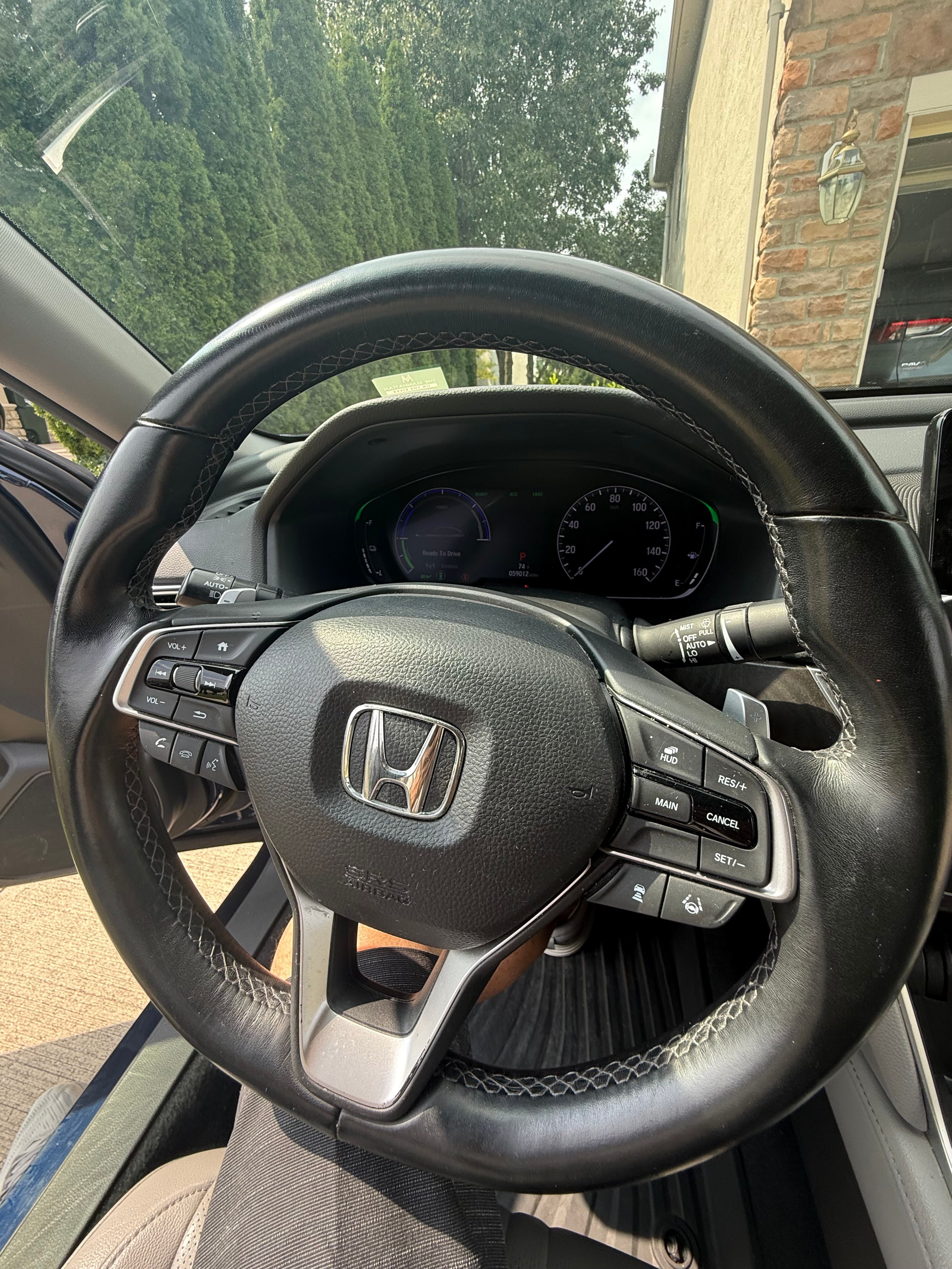 Used 2020 Honda Accord Touring image 6