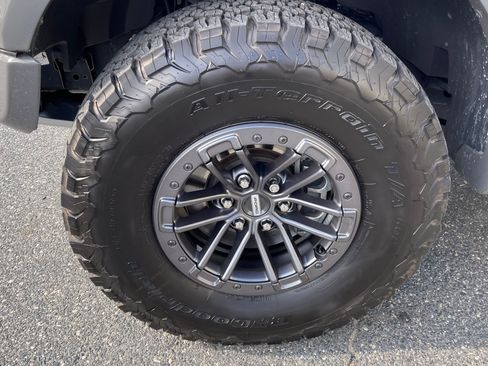 Used 2020 Ford F150 Raptor w/ Equipment Group 802A Luxury image 22