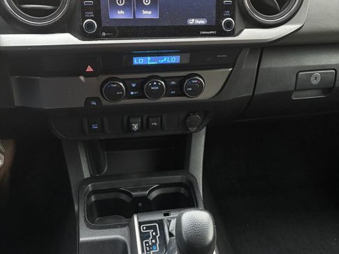 Used 2021 Toyota Tacoma SR5 image 18