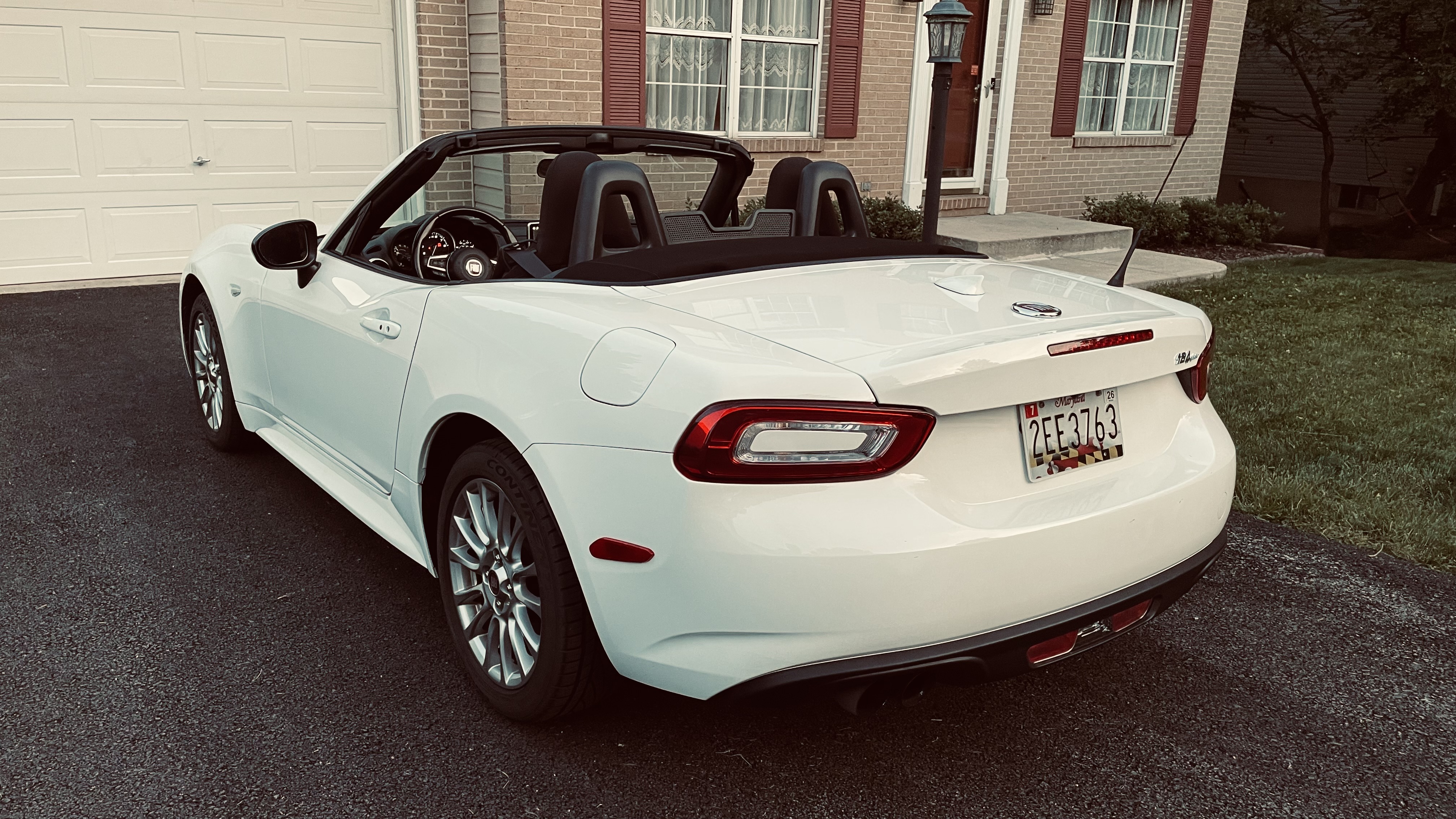 Used 2019 FIAT 124 Spider Classica w/ Technology Group RWD image 5