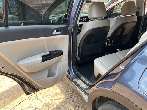Used 2020 Kia Sportage EX FWD image 14