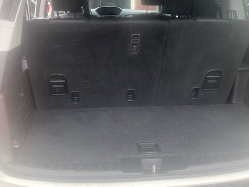 Used 2015 Honda Pilot Touring image 8