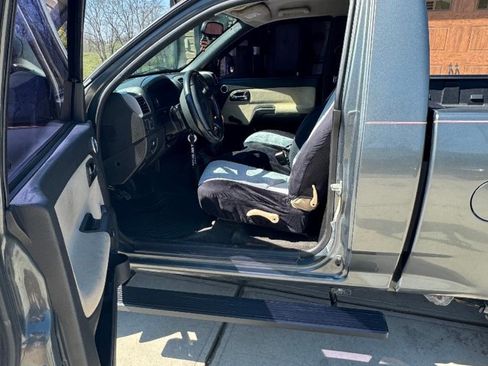 Used 2010 Chevrolet Colorado LT image 6