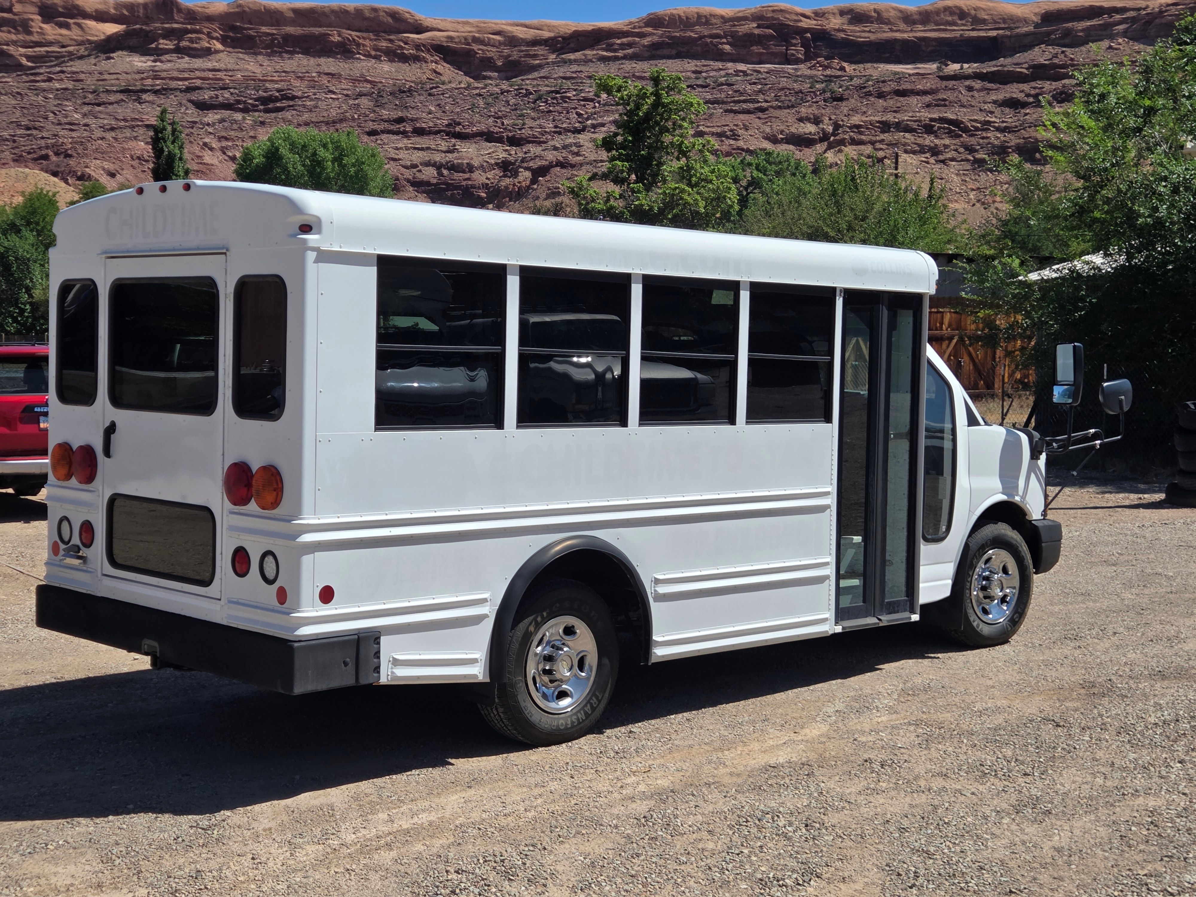 Used 2011 Chevrolet Express 3500 w/ School Bus Package RWD image 2