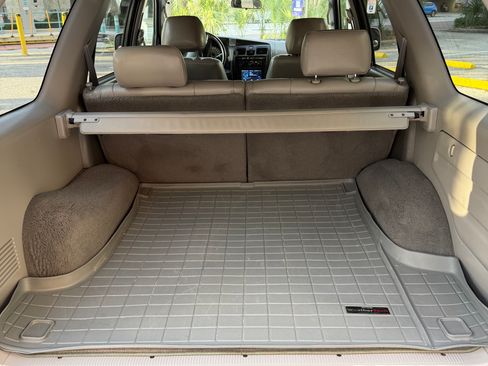 Used 2002 Toyota 4Runner SR5 RWD image 9