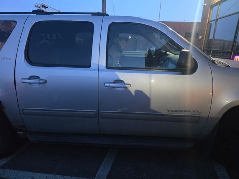 Used 2012 GMC Yukon XL SLT image 6