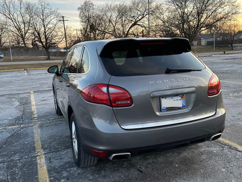Used 2012 Porsche Cayenne image 5