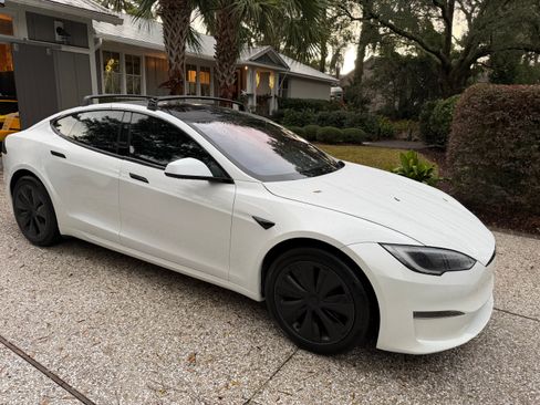 Used 2023 Tesla Model S image 5