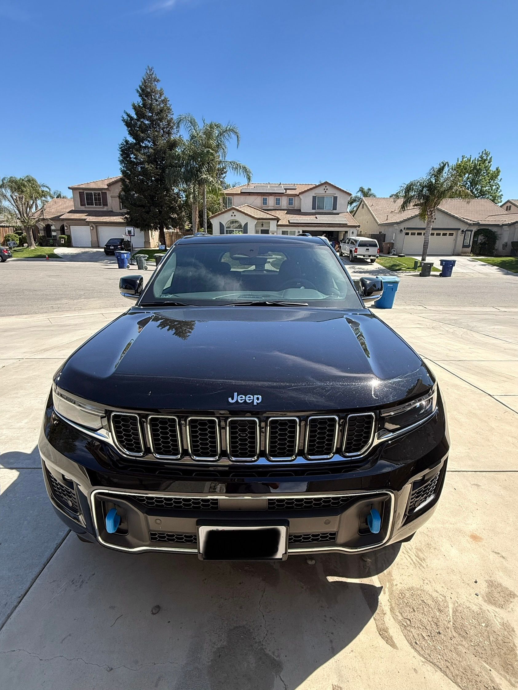Used 2022 Jeep Grand Cherokee Overland AWD/4WD image 4