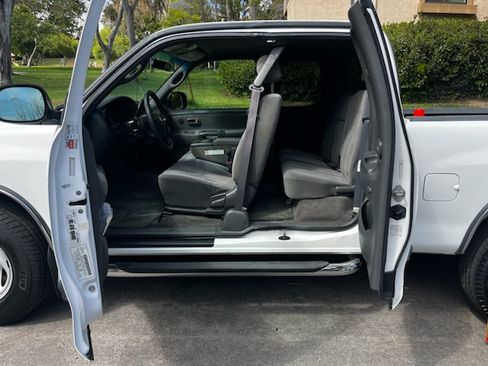Used 2004 Toyota Tundra SR5 RWD image 5