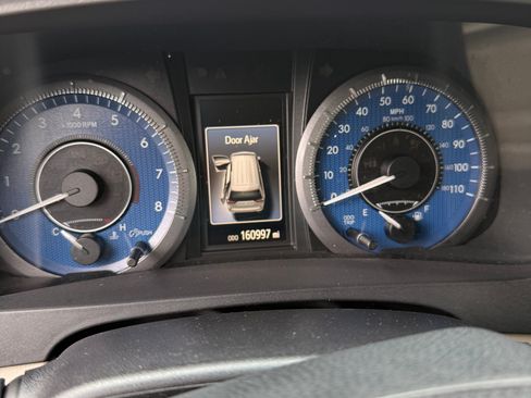 Used 2015 Toyota Sienna XLE Premium AWD/4WD image 13