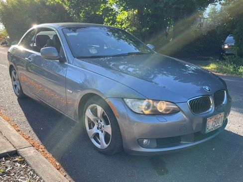 Used 2010 BMW 328i Convertible RWD image 8