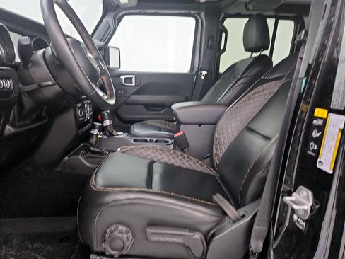 Used 2022 Jeep Gladiator Overland image 8