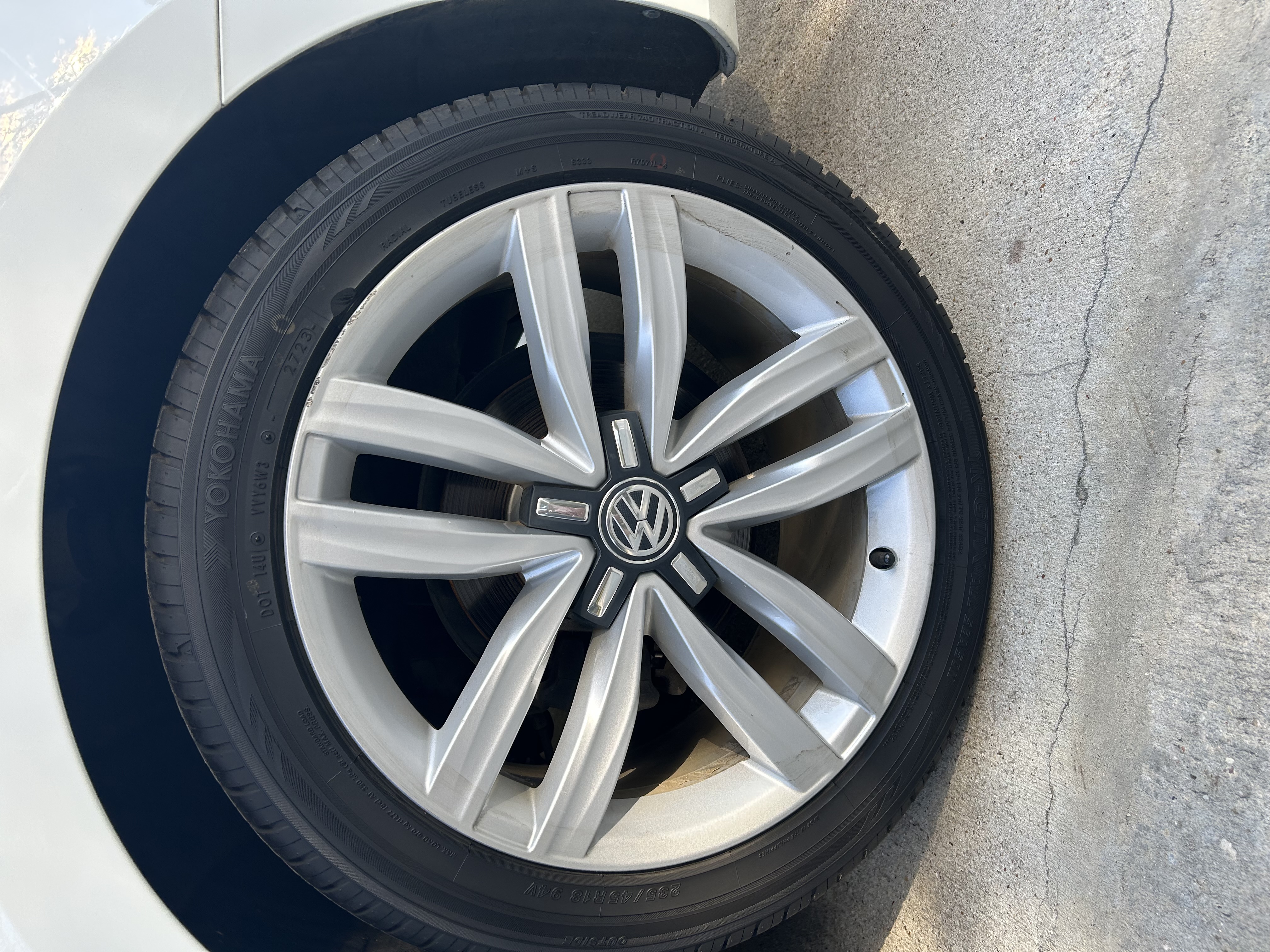 Used 2017 Volkswagen Passat 1.8T SEL Premium FWD image 12