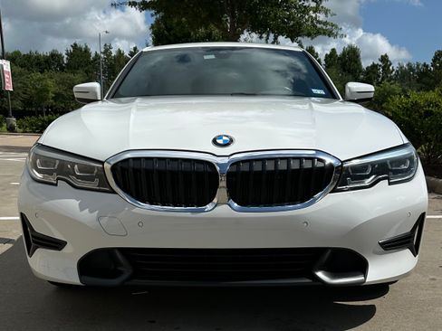 Used 2021 BMW 330i Sedan w/ Convenience Package RWD image 1