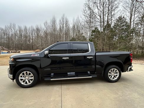 Used 2019 Chevrolet Silverado 1500 LTZ image 1