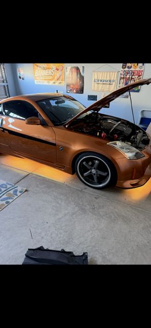 Used 2004 Nissan 350Z Performance w/ Cargo Convenience Pkg RWD image 8