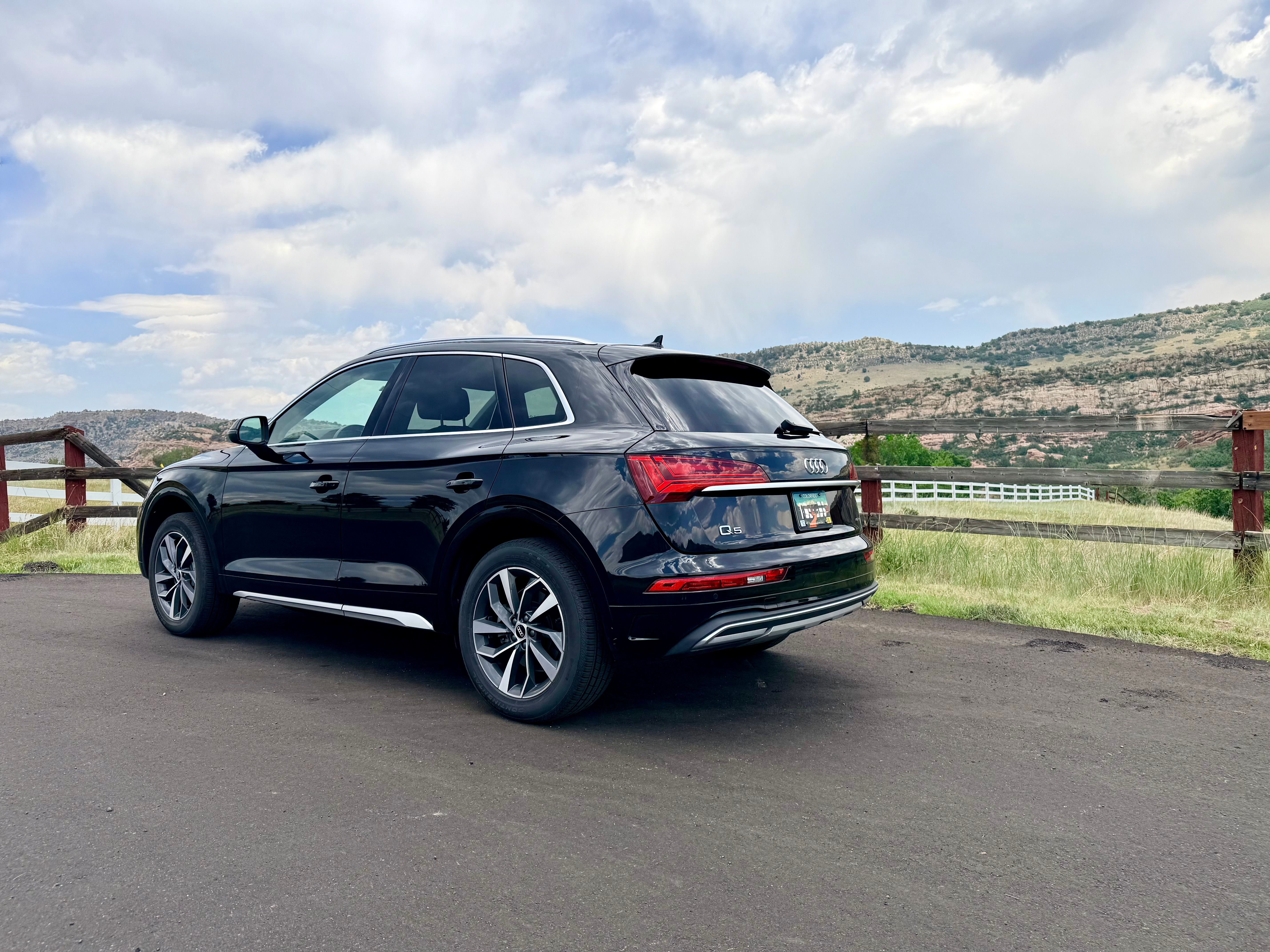 Used 2021 Audi Q5 2.0T Premium Plus w/ Premium Plus Package AWD/4WD image 6