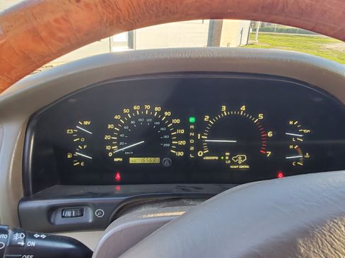 Used 2000 Lexus LX 470 4WD image 12