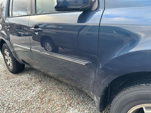 Used 2011 Honda Pilot Touring image 11