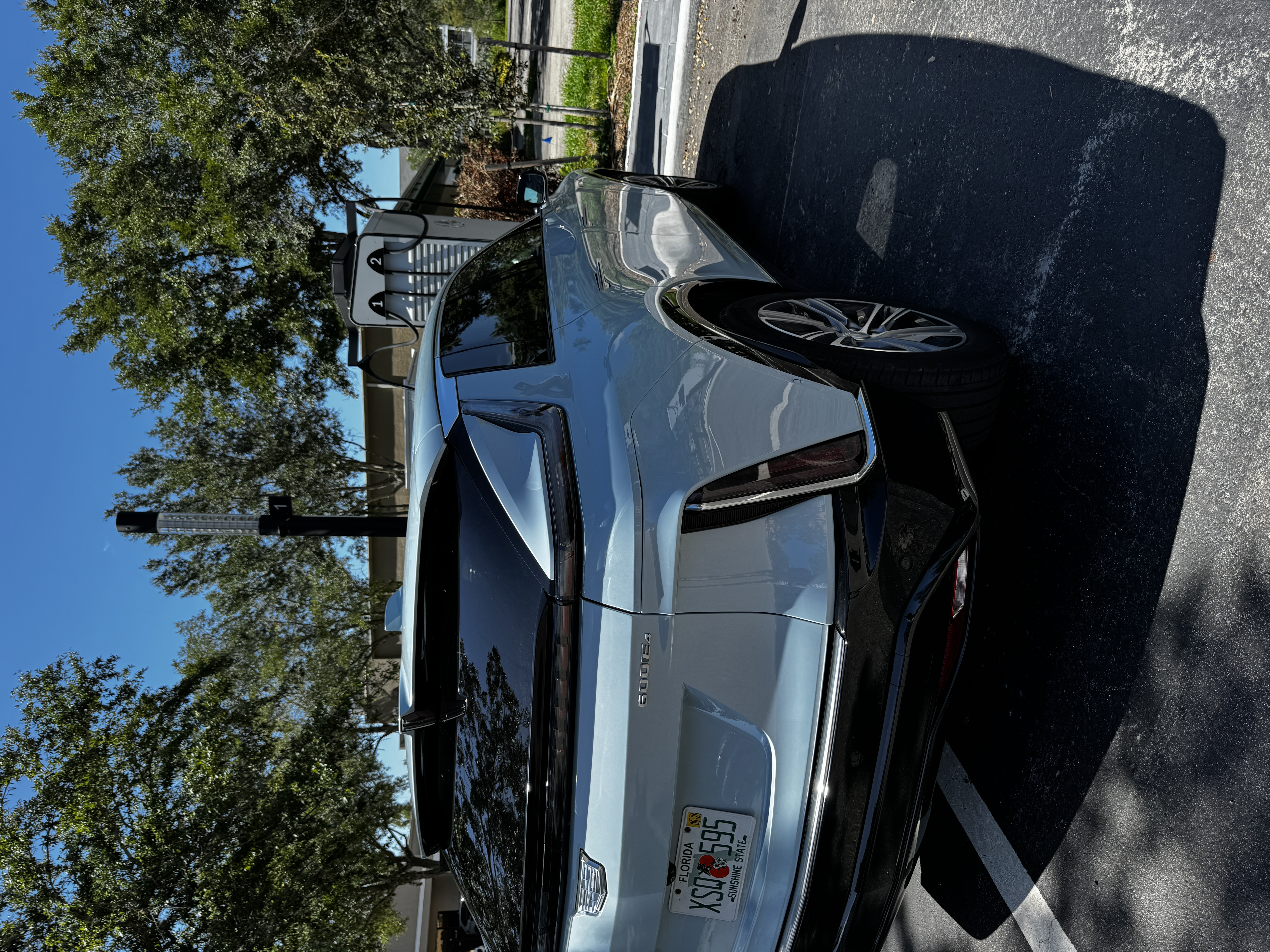 Used 2024 Cadillac Lyriq Luxury w/ LPO, Floor Liner Package AWD/4WD image 12