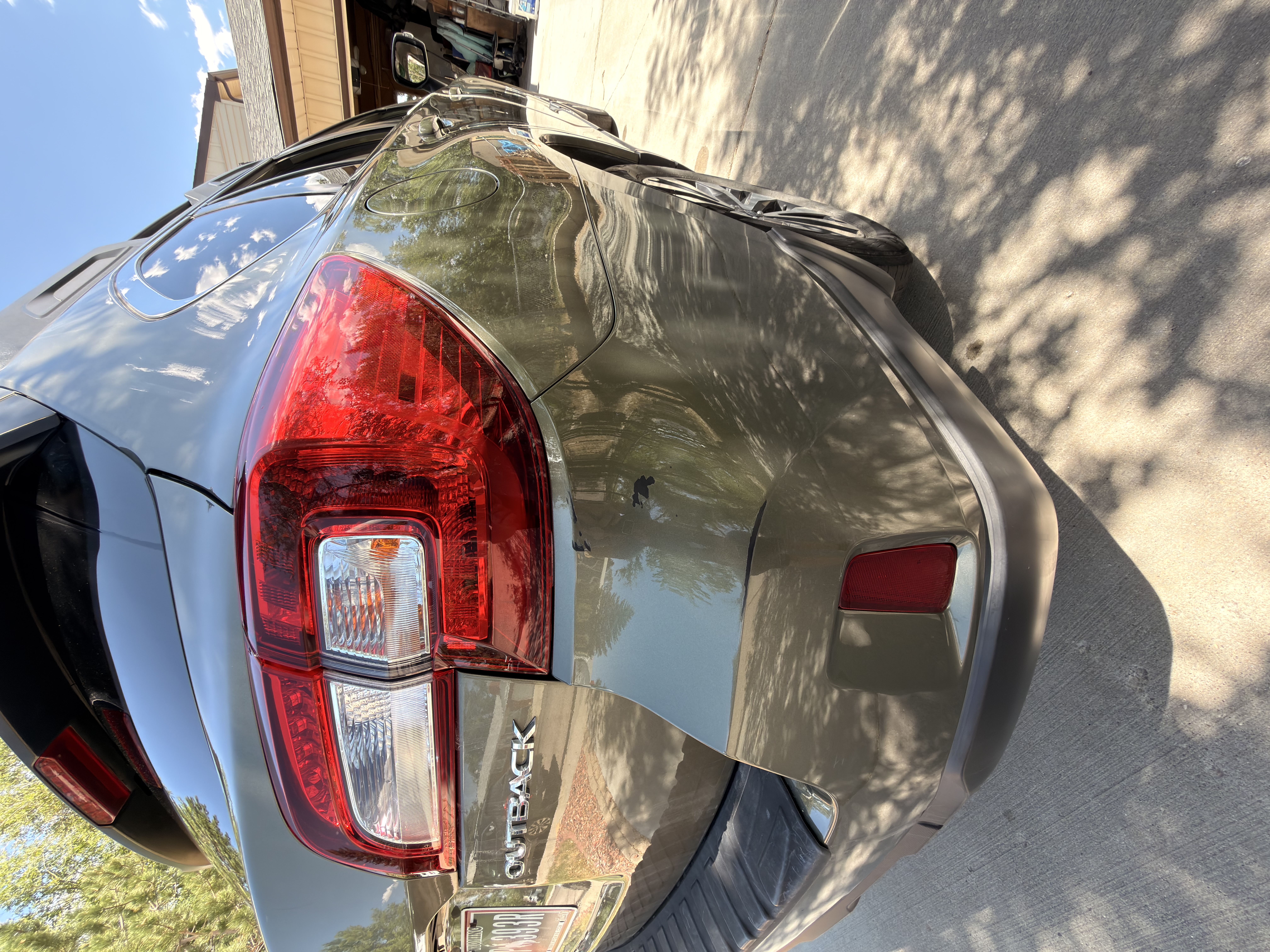 Used 2015 Subaru Outback 2.5i Limited w/ Protection Package #1 AWD/4WD image 4