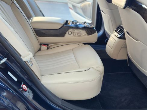 Used 2018 Genesis G90 5.0 Ultimate image 15